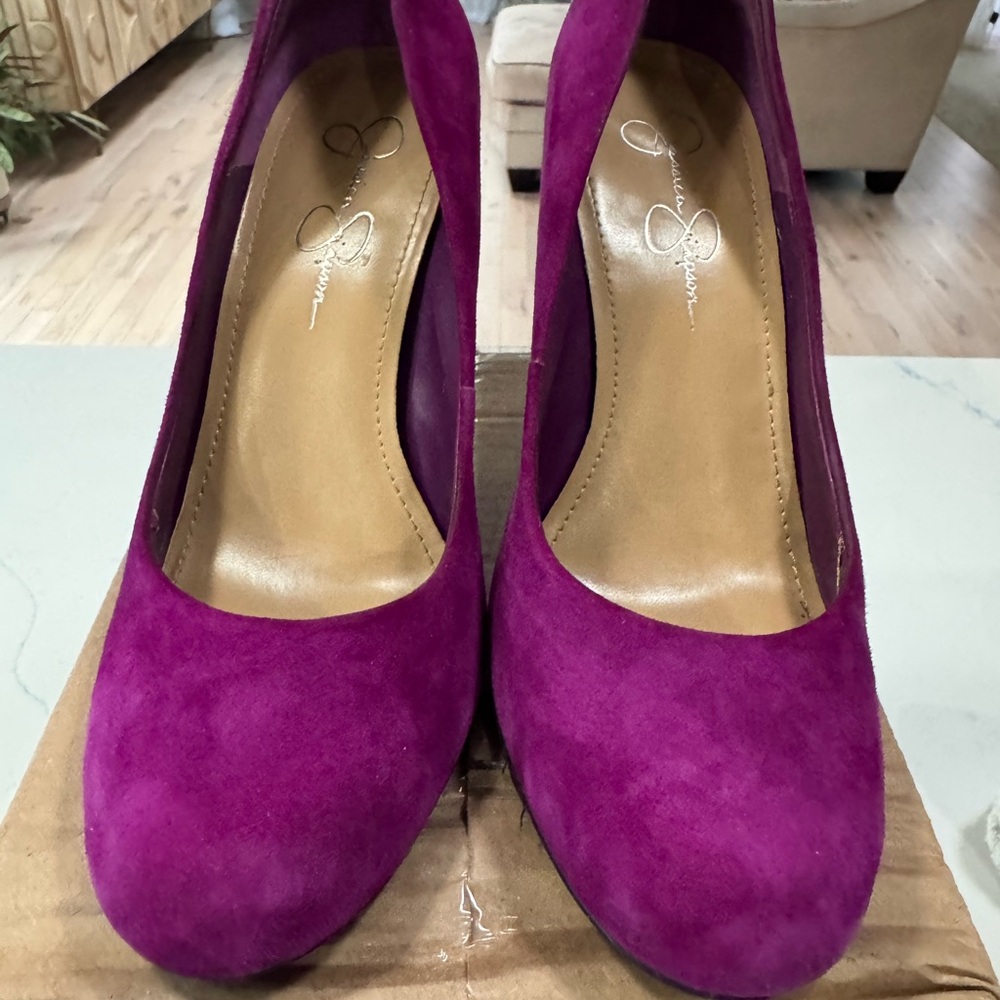 Jessica Simpson Fuchsia Suede Heels